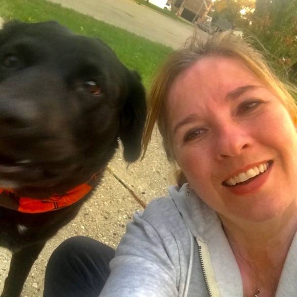 Meet your Posher, Sylvia - Picture 1 of 1